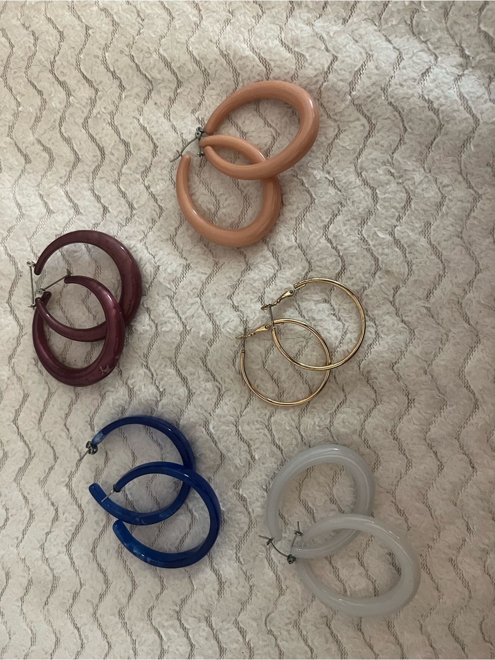 Mixed Color Women’s Hoop Earring Set - Gold, Blue, Pink, White, Burgundy, Nude